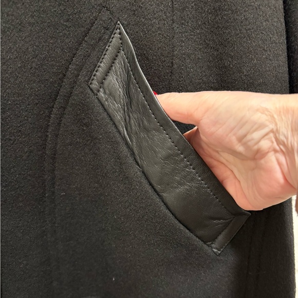 Coach Black Wool Blend Cape w/Plaid Interior & Detachable Hood Size M/L F18030 - Picture 10 of 10